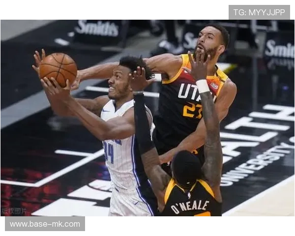 英格尔斯魔术三分闪耀全场，引领球队逆转取胜