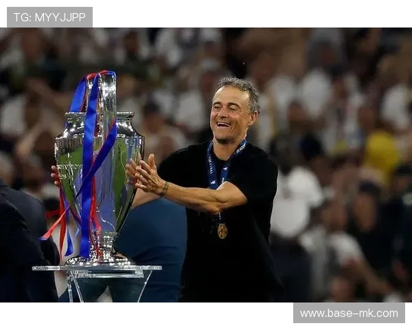 恩里克执教关键战役展现战术智慧,球队逆转取胜引关注 恩里克执教关键战役展现战术智慧,球队逆转取胜引关注